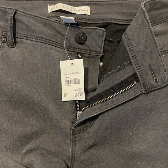 NWT Cato’s women’s stretchy grey jeans (sz 12) - Picture 2 of 3